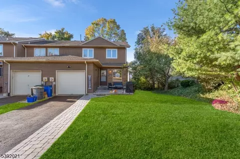 21 Sherwood Ct, Flemington, NJ 08822