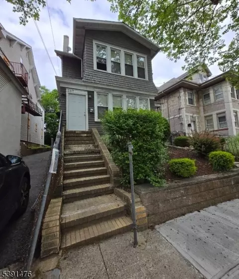 105-107 Lyons Ave, Newark, NJ 07112