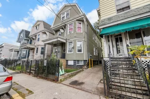 650 Grove St, Irvington, NJ 07111