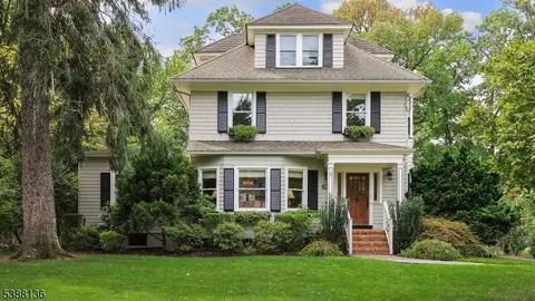 559 Lawrence Ave, Westfield, NJ 07090