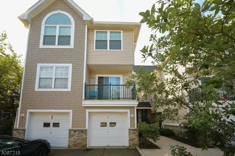 125 Tomahawk Ct, Belle Mead, NJ 08502