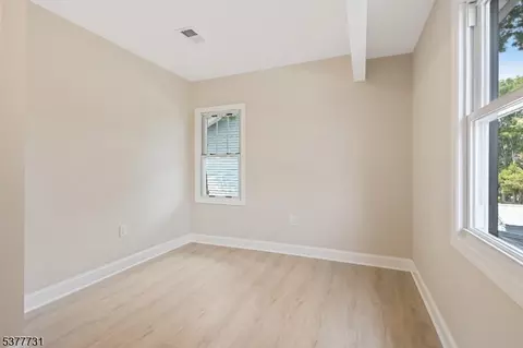 34 Emerald St, Hackensack, NJ 07601 photo 17