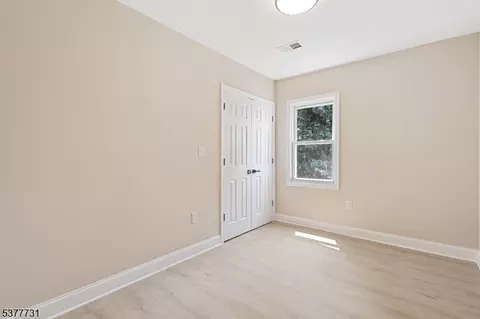 34 Emerald St, Hackensack, NJ 07601 photo 16
