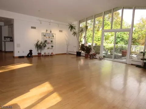 52 Chopin Dr, Wayne, NJ 07470 photo 7