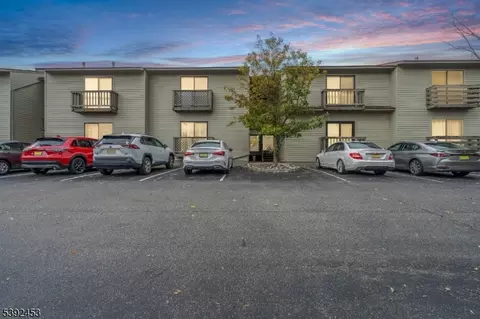 1910 Spruce Hills Dr #1910, Glen Gardner, NJ 08826