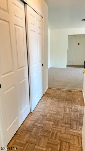 324 Sharon Garden Ct, Woodbridge Twp, NJ 07095