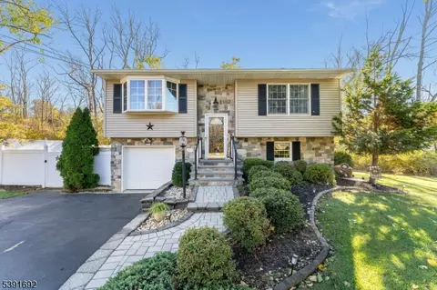 36 Mackenzie Rd, Hampton, NJ 08827 photo 1