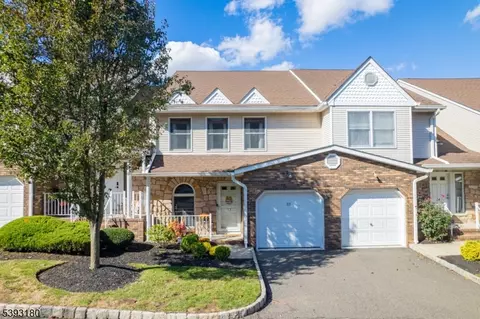 675 Raritan Rd #33, Clark, NJ 07066
