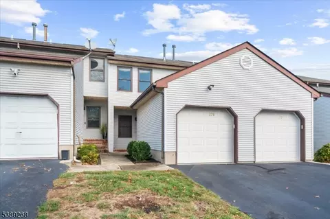 276 Spruce Ct, Flemington, NJ 08822