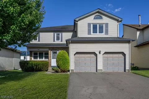 112 Apple Tree Ln, Union, NJ 07083