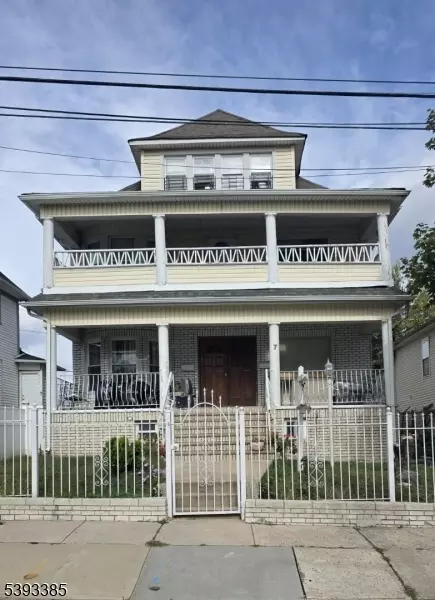 7 White Ter, Newark, NJ 07108