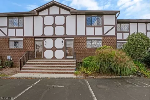 180 Wildflower Ln, Hillsborough, NJ 08844
