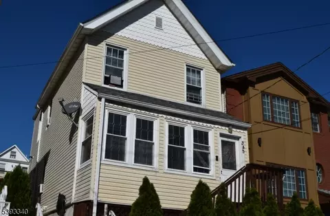 345 Forest St, Kearny, NJ 07032