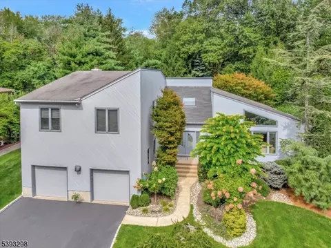 23 Eli Cir, Morganville, NJ 07751