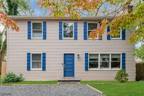 58 Flipper Ave, Stafford Township, NJ 08050