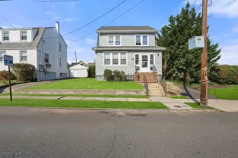 1084 Pine Ave, Union, NJ 07083