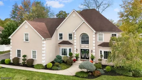 6 Stacey Ct, South Plainfield, NJ 07080