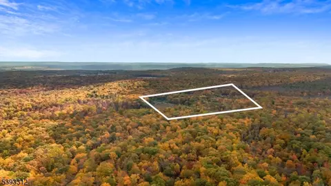 40 Martin Ln, Frankford Twp, NJ 07860