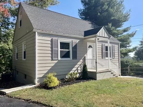 36 Longview Trl, Denville, NJ 07834