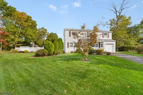262 Graybar Dr, Bridgewater, NJ 08807