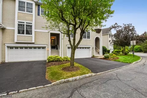 41 Catamaran Ct #41, Mount Arlington, NJ 07856