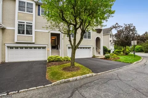 41 Catamaran Ct #41, Mount Arlington, NJ 07856