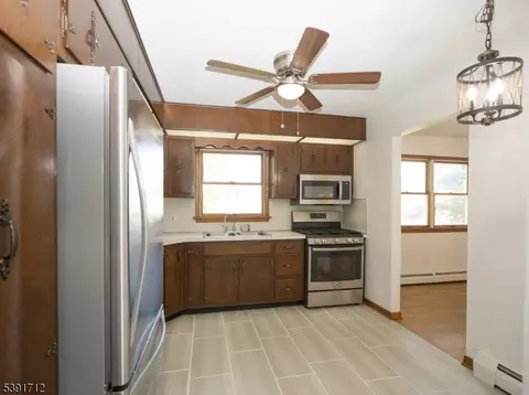 1422 Springtown Rd, Alpha, NJ 08865 photo 6