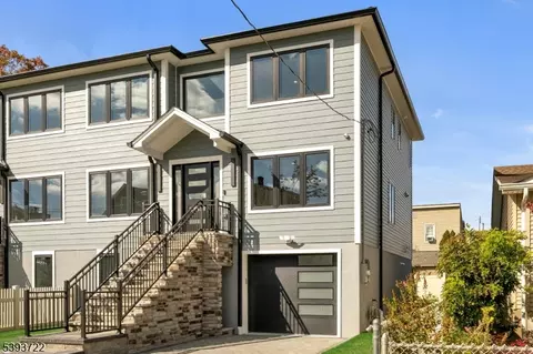 25 Pulaski Ave # B, Wallington, NJ 07057