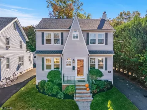 355 Hemlock Ave, Garwood, NJ 07027