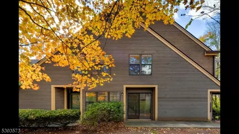 21 Plymouth Aly UNIT F, West Milford, NJ 07480