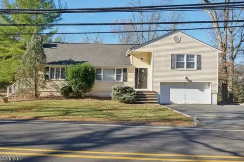 101 King George Rd, Warren, NJ 07059