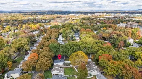 8 Hall Rd, Paramus, NJ 07652 photo 30