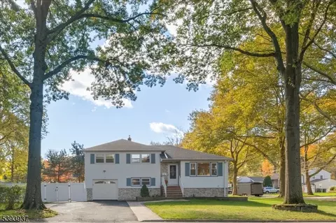 8 Hall Rd, Paramus, NJ 07652 photo 26