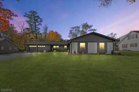 263 Tiffany Ln, Willingboro, NJ 08046