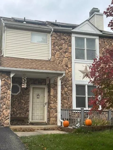 48 Woodland Way, Dayton, NJ 08810