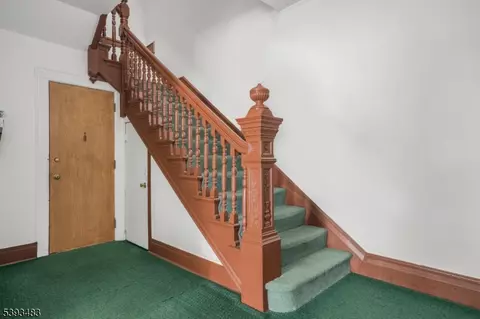 Entry Way - 23 Euclid Ave, Summit, NJ 07901 photo 2 of 3