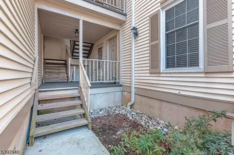 185 Jamestown Rd, Basking Ridge, NJ 07920
