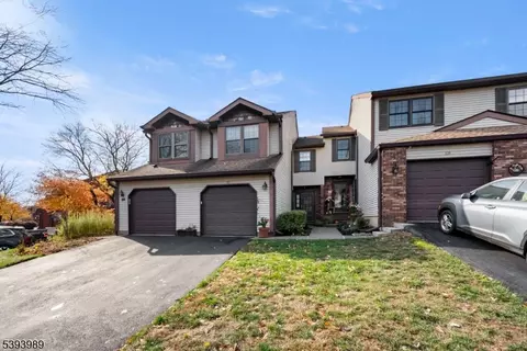 110 Bayberry Dr, Somerset, NJ 08873