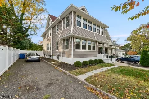 11 W Gouverneur Ave, Rutherford, NJ 07070