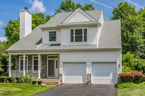 7 Harvard Cir, Princeton, NJ 08540