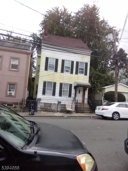 30 Mary St, Paterson, NJ 07503