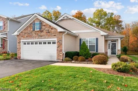 44 Spangenberg Ln, Somerset, NJ 08873