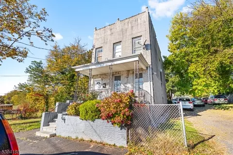 397 Rector St, Perth Amboy, NJ 08861