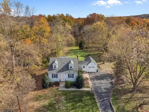 220 Stirling Rd, Warren, NJ 07059