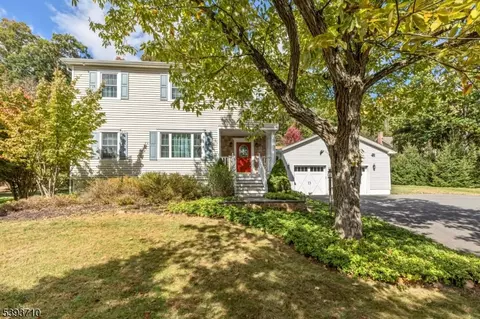 2111 Washington Valley Rd, Martinsville, NJ 08836