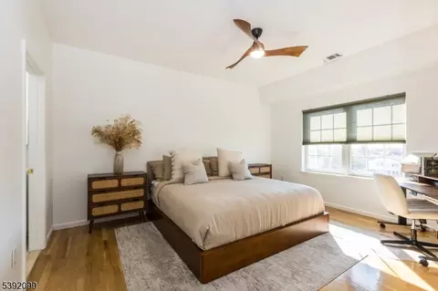 351 S Broad St #405, Elizabeth, NJ 07202