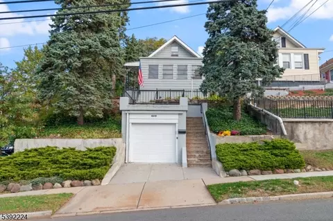 406 Greylock Pkwy, Belleville, NJ 07109