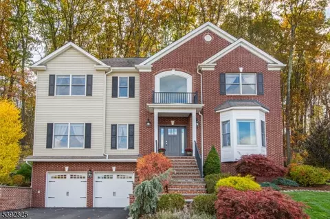 15 Salmon Ct, Budd Lake, NJ 07828