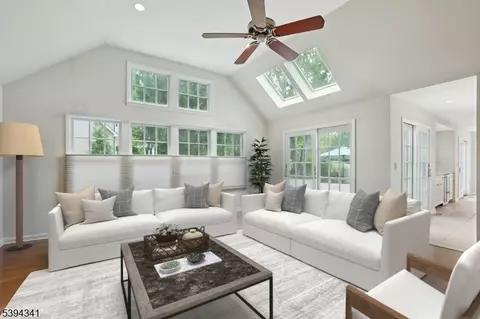 2 Quimby Ln, Mendham, NJ 07945