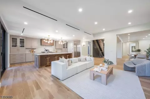 108 Meyersville Rd, Chatham Twp, NJ 07928